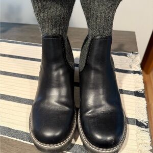 Universal Thread Black Ankle Boots